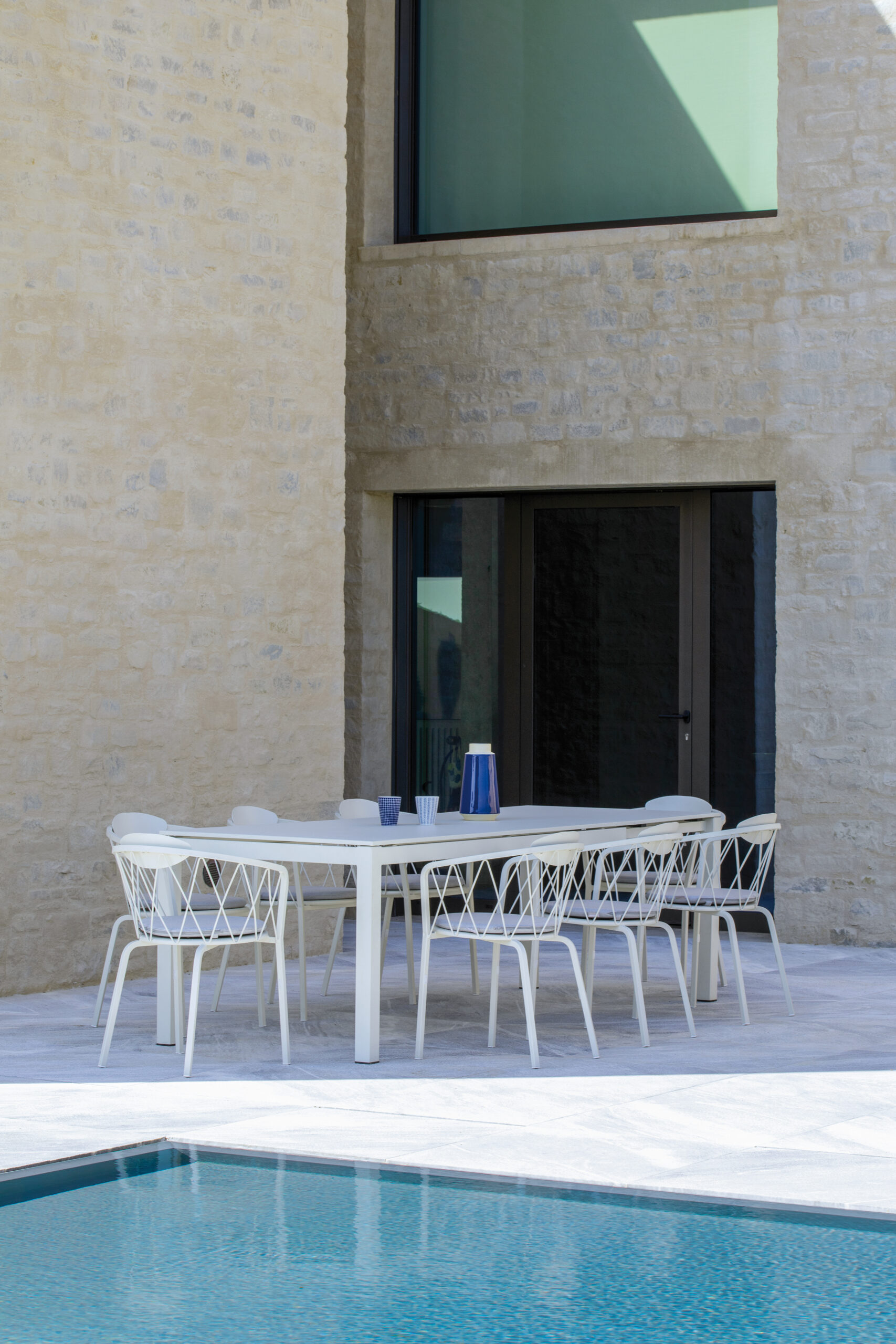 outdoor dining table design